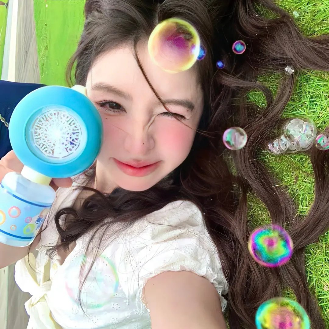 黄蜂女